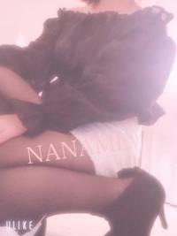 ナナミ | Mariage 