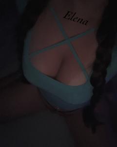 U-NOTE。(沖縄市) エレナ (Elena)