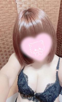 鹿児島天文館デリヘルLOVEVE～ラヴィーヴ～　かな☆可愛い系パイパンお姉さん☆