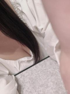 BLUE MOON cafe　胡桃(くるみ)エロぽちゃ新人