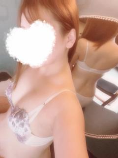 MANIN-ONREIマン淫御礼(大分市) 果穂（かほ）色白モチ肌超絶美人