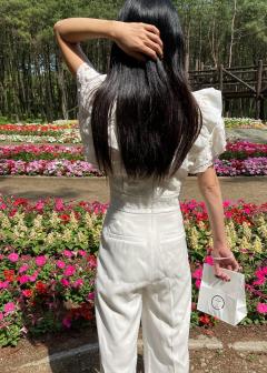 シルエット　新人「あいら」