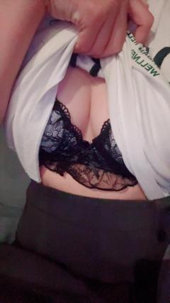 INFINITY沖縄　なな【㊙対応キャスト】