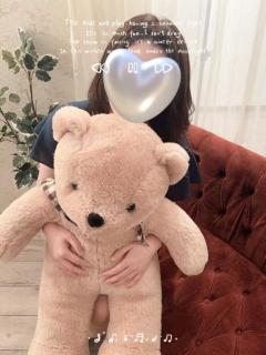  風月（ふづき）色白巨乳美人