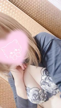 鹿児島天文館デリヘルLOVEVE～ラヴィーヴ～　かな☆可愛い系パイパンお姉さん☆