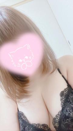 鹿児島天文館デリヘルLOVEVE～ラヴィーヴ～　かな☆可愛い系パイパンお姉さん☆