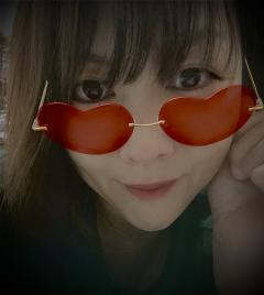 ミセス☆ルビー しおり❤︎写真UP❤︎しおり尽くします❤︎綺麗お勧め 好き♥️