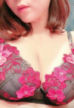 鹿児島天文館デリヘルLOVEVE～ラヴィーヴ～　紫乃☆超絶テクニシャン美人妻☆