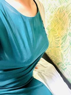 鶴富屋敷 礼子(人妻バイト)