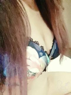 鹿児島天文館デリヘルLOVEVE～ラヴィーヴ～　らな☆パイパン神戸嬢◎◎乳輪大☆