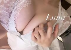 こすらぶ鹿児島店　ルナ