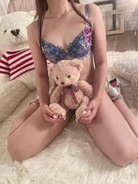 ギャルサー　瞳（ひとみ）