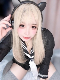 金髪×制服♀