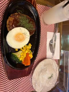 BLUE MOON cafe　千沙(ちさ)未経験デビュー少女