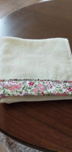 ハンカチが手放せない私