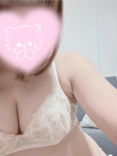 鹿児島天文館デリヘルLOVEVE～ラヴィーヴ～　かな☆可愛い系パイパンお姉さん☆