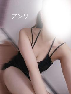 DALIA(ダリア)　アンリ