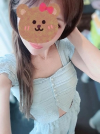 夏服早く着たい