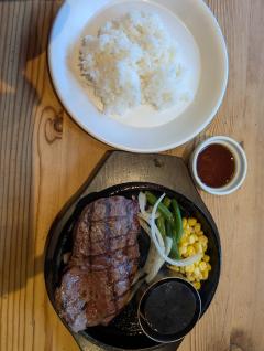 んで、今日ランチで。