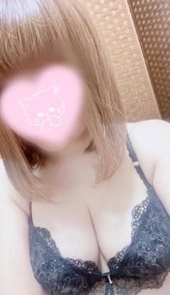 鹿児島天文館デリヘルLOVEVE～ラヴィーヴ～　かな☆可愛い系パイパンお姉さん☆