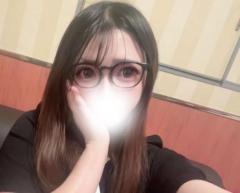 メガネ女子…?