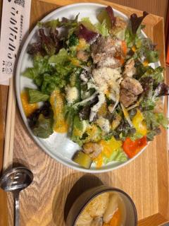 出勤してます