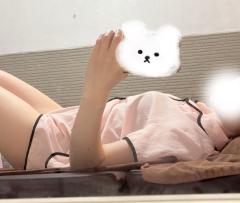 動かざること牛の如し。笑