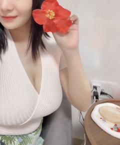 美らエス　知念みく