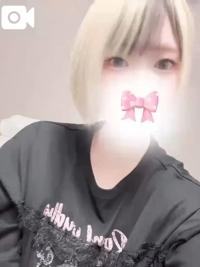 黒ぶち眼鏡のお兄さん