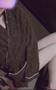  よる