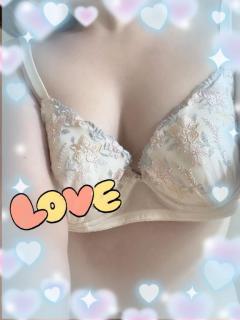 MANIN-ONREIマン淫御礼　初夏（ういか）完全未経験初々しい美女♡