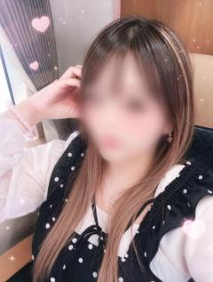 BLUE MOON cafe　愛月(えれな)可憐なエロ姫