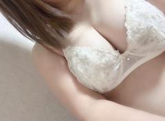 鹿児島天文館デリヘルLOVEVE～ラヴィーヴ～　かな☆可愛い系パイパンお姉さん☆
