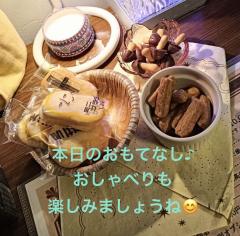  与那嶺綾子