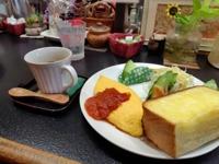 もぐもぐ