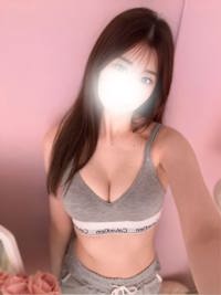  新人さな