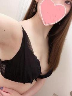 純・無垢 +彼女感+　もな