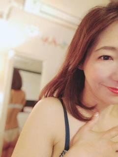 熟成熟母の官能花びらめくり なつみ もう、どーしようもなくて