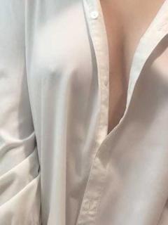 乳●を…