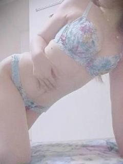 お誘い待ってます