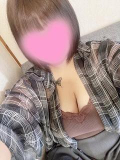 鹿児島天文館デリヘルLOVEVE～ラヴィーヴ～(鹿児島市) めろ☆バリかわパイパン福岡女子☆