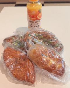 差し入れッ?