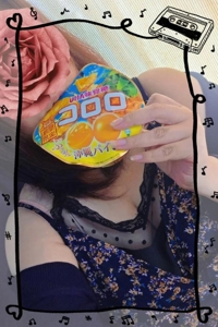 シュキーン∠(　- )／