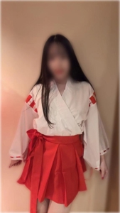 博多プラチナム(福岡市) ひとみ