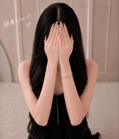 MANIN-ONREIマン淫御礼(デリヘル) 華（はな）色気がダダ漏れ最高級美魔女