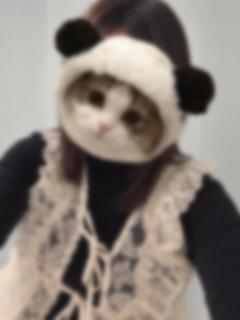 まって……!!?