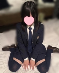 制服で、、、