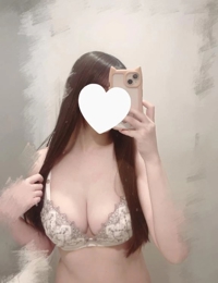 池袋㊙エステフル勃起　神埼ひな