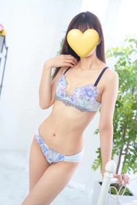 池袋㊙エステフル勃起 伊吹まお チラ見せ