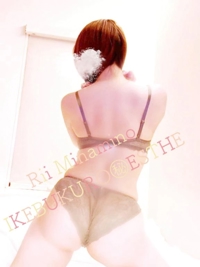 池袋㊙エステフル勃起 南野りい 深呼吸